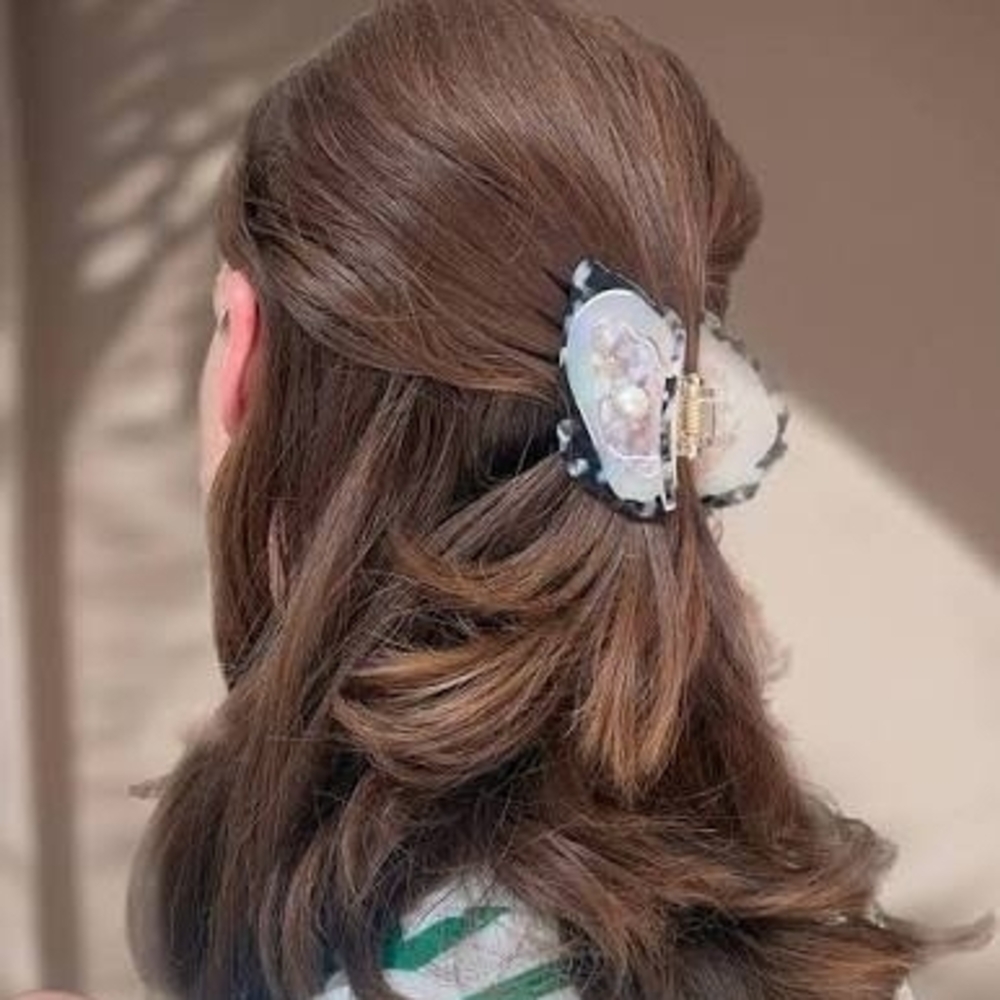 Line & Co Elegant Pearl and Marble Hair Clip